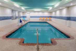 La Quinta Inn & Suites by Wyndham Little Rock - West - Image 5