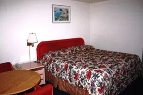 Budget Motor Inn - Image 4