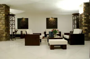 Alexander The Great, Beach Hotel - Image 4