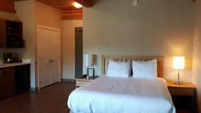 Thornton Motel - Image 4