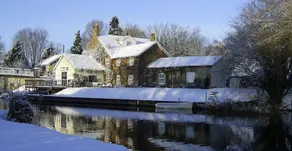 Riverside Cottage - Image 1