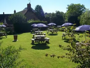 Rose and Crown - Image 2