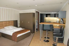 Control Motel - Image 4