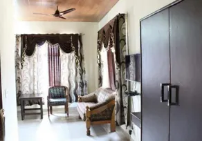 Hotel Trilok - Image 2