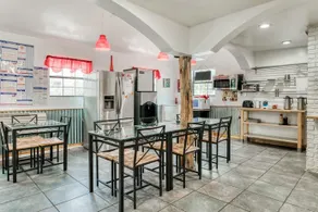 CAREFREE INN - Image 5