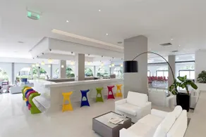 Mistral Hotel - Image 3