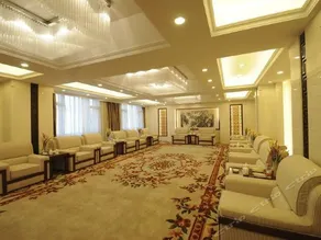 HUAGUO HOTEL - Image 5