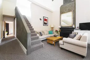 Luxico Little Charles (Pet Friendly) - Image 4