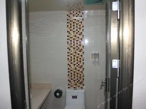 Heyuan Business Hotel - Image 4
