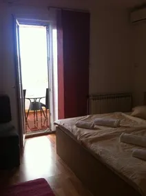 Meduza Bed And Breakfast - Image 4