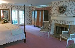 Castlemaine Inn - Image 5