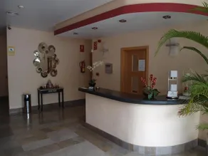 Apartamentos Turísticos Altai - Image 4