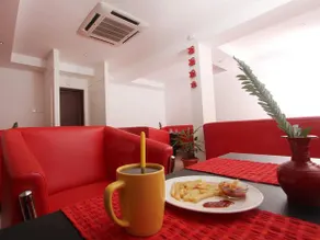 Aquarock Hotel - Image 4