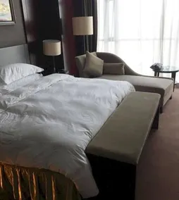 Soluxe Hotel Kunming - Image 4
