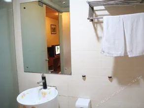 Yuehai Hotel - Image 5