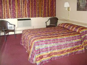 Plantation Motel - Image 3