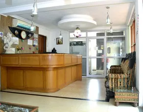 OYO Townhouse 256 Silver Palm Resort - Image 5
