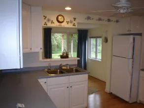 Saybrook Manor Beach House - Image 4
