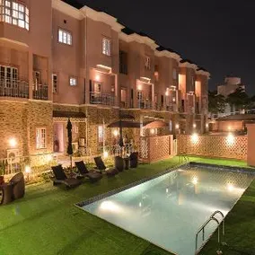 Sheer Luxury Apartments and Suites - Image 3