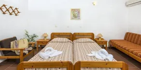 Mare Blue Apartments - Image 5