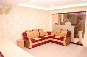 LS PLAZA - Image 3