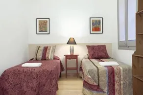 Miro Apartments - Image 5
