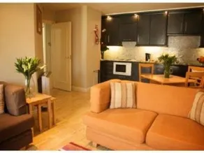 Molesworth Court Suites - Image 2
