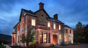 Aberfeldy Chateau Sleeps 18 WiFi - Image 2