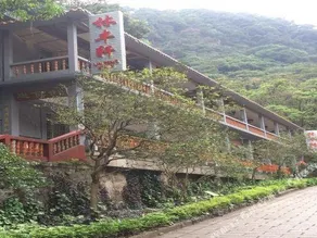 Dinghu Summer Resort - Image 4