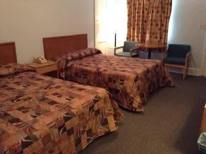 Economy Inn - Image 1