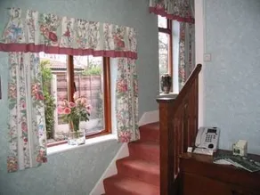 Heatherlea Guest House - Image 2