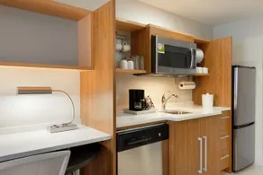 Home2 Suites Florida City - Image 5