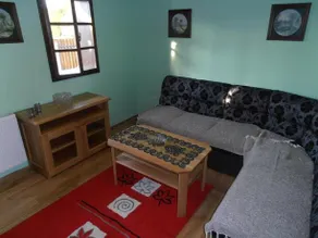 Old Oak House - Image 4