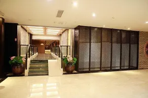 Runhuang 18 Business Hotel - Image 3