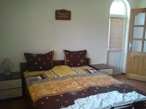 Guest House Debrina - Image 4