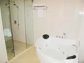 Artland Peninsula Hotel - Image 5