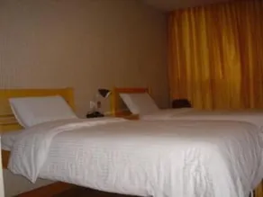 Jiun Long Hotel - Image 2