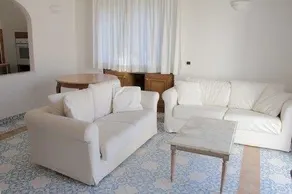 Capri Apartments - Image 2