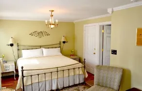 The Bell House Inn - Image 2