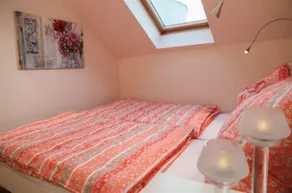 Flatprovider - Cosy Neuburger Apartment - Image 2
