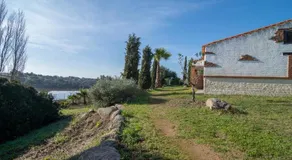El Pueblo de Leo - Image 2