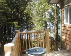 Carolyn's Cove B&B - Image 2