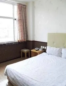 Tuke Light Stay Hotel (Weifang Railway Station North Square Taihua City Branch) - Image 4