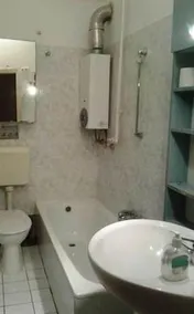 Hostel 66 - Image 5