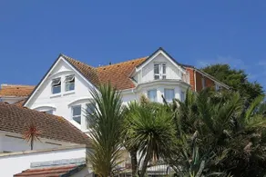 Falmouth Beach Hotel - Image 2