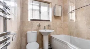 Newly renovated apartment Walton-on-Thames - Image 2