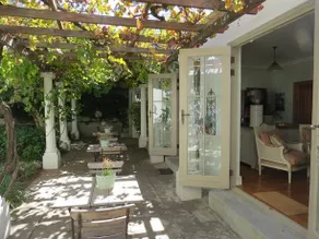 Au Pear Boutique Guesthouse - Image 2