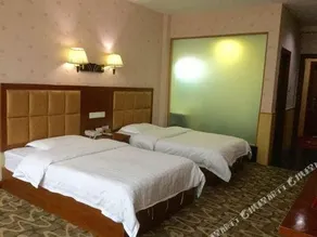 Tiny Jiangnan Hotel - Image 4