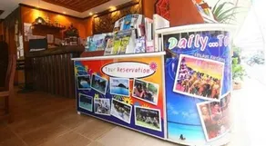 Patong Wannee Hotel - Image 2