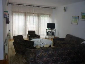 Festival House - Image 3
